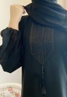 Closed embroidered abaya