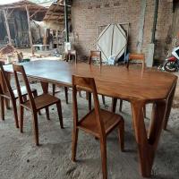 Trembesi Dining Set with A Variant Chair