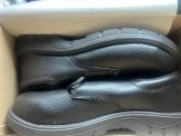 Saftey shoes size from 41 to 44