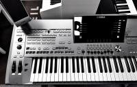 Yamaha Tyros 5 61-Key Arranger Workstation Keyboard
