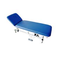 BDC103 Examination couch by electric motor
