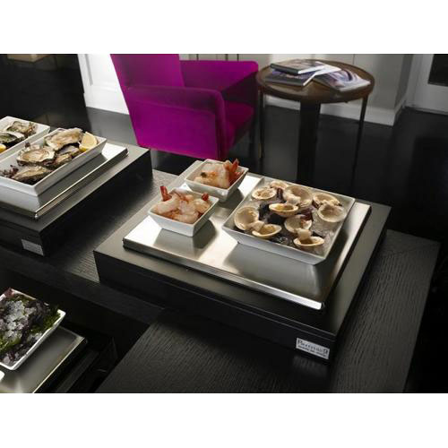 Refrigerated display case with 3 porcelain bowls 512703a3
