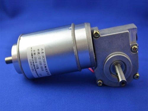 Small worm gearbox