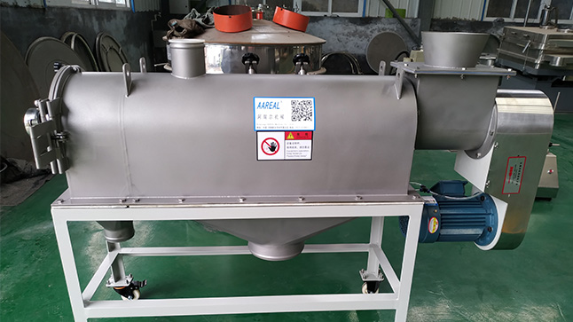 Centrifugal sifter for herbal screening