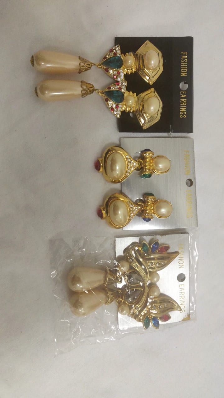 Female earings - best wholesaler with best prices in u.a.e