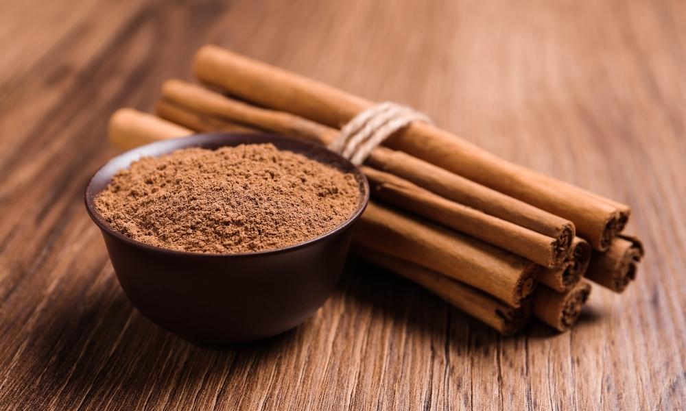 True cinnamon from indonesia: herbs and spices
