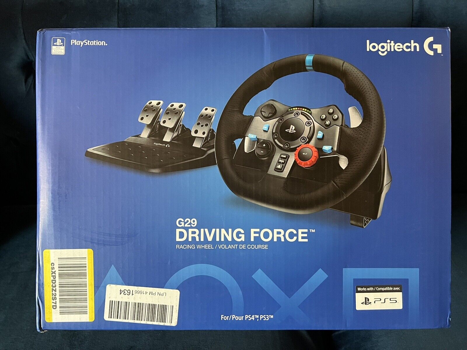 Logitech g29 driving force racing wheel and pedals