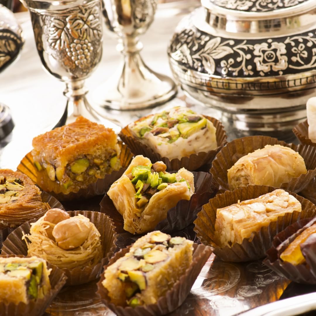 Samra Sweets Mixed Baklawa - Exquisite Oriental Sweets Assortment - 200g (Tin Can)_4