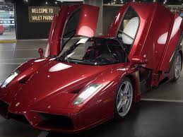 سياره حمرا_2