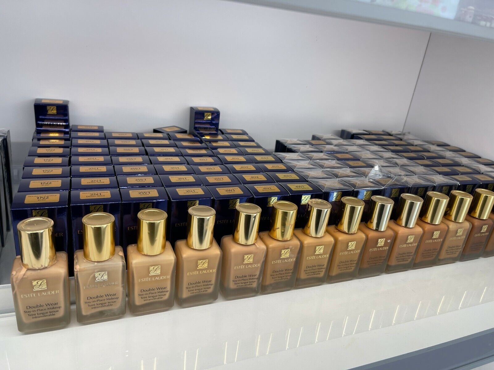 Estee lauder double wear stay-in-place foundation,