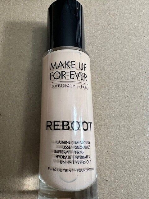 Make up for ever foundation 1.01 fl oz