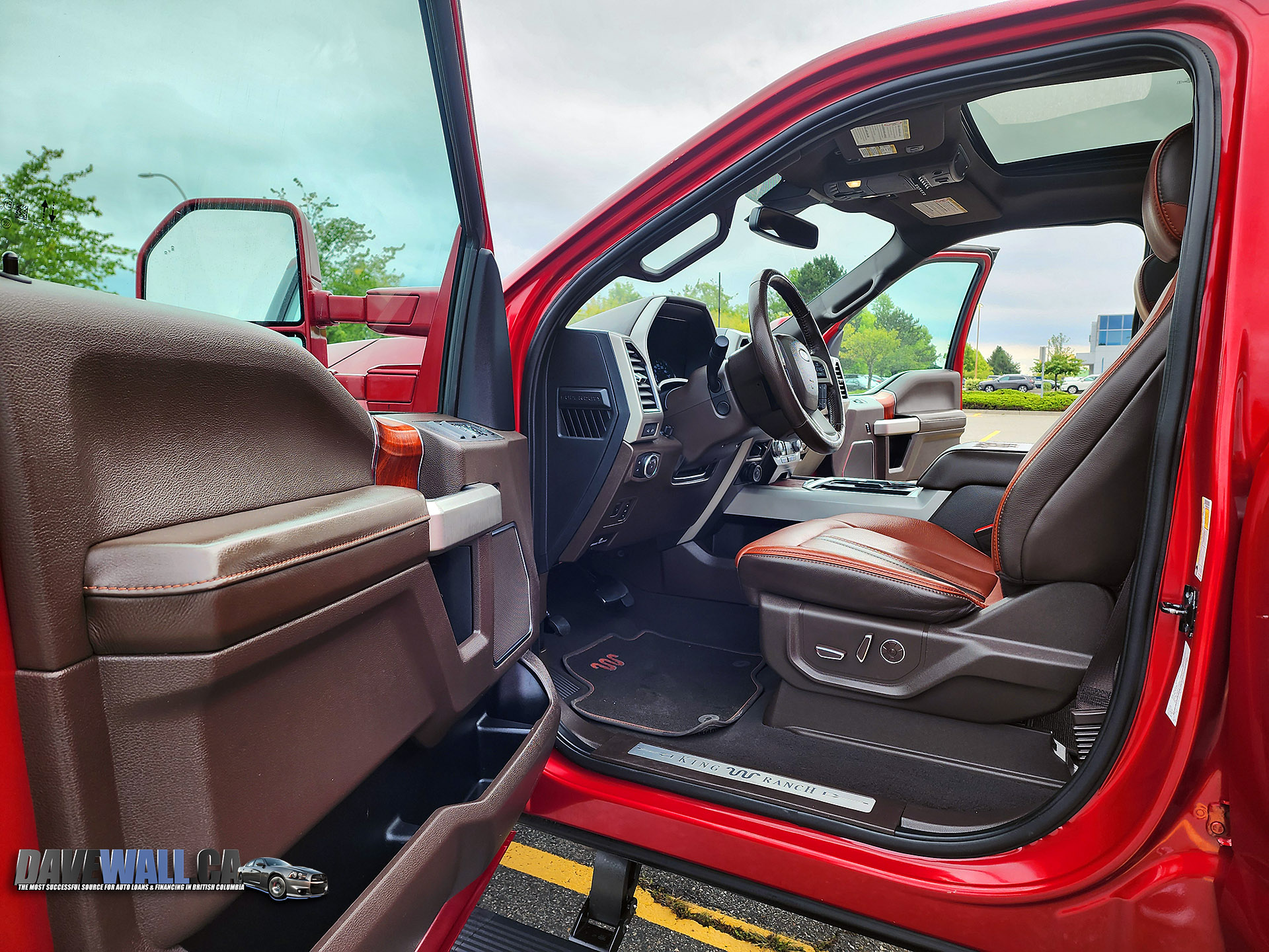 For Sale: 2021 Ford F-350 Super Duty King Ranch - Ultimate Luxury & Power_4