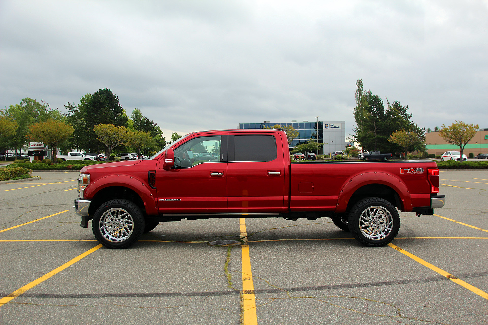 For Sale: 2021 Ford F-350 Super Duty King Ranch - Ultimate Luxury & Power_6