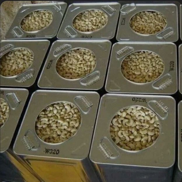 W320 Cashew nuts Kernel (Half)_3
