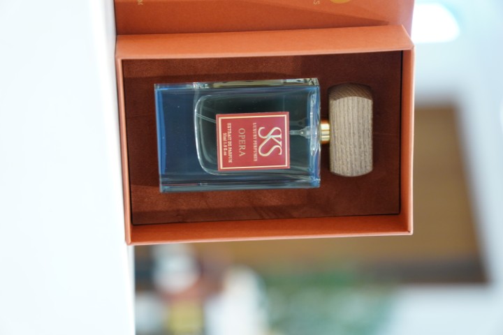 SKS Luxury Extrait De Parfum 55ml (1.9 fl oz) – Woody Amber Oriental Perfume | Strong Projection Long Lasting Evening Fragrance | Premium Wholesale UAE_6