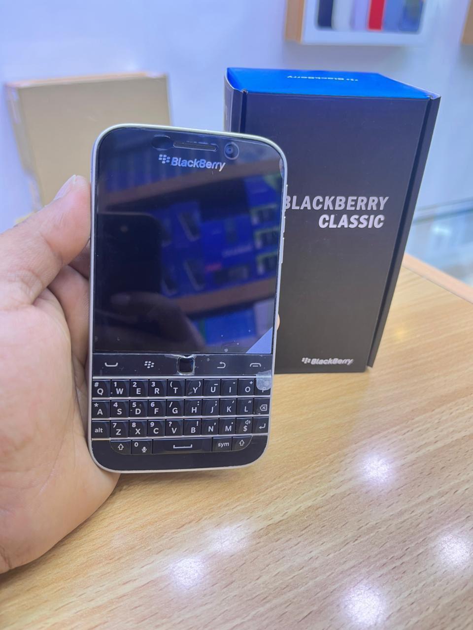 Blackberry Classic_5