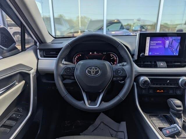 Selling My 2023 Toyota Rav4 Xle Awd_5