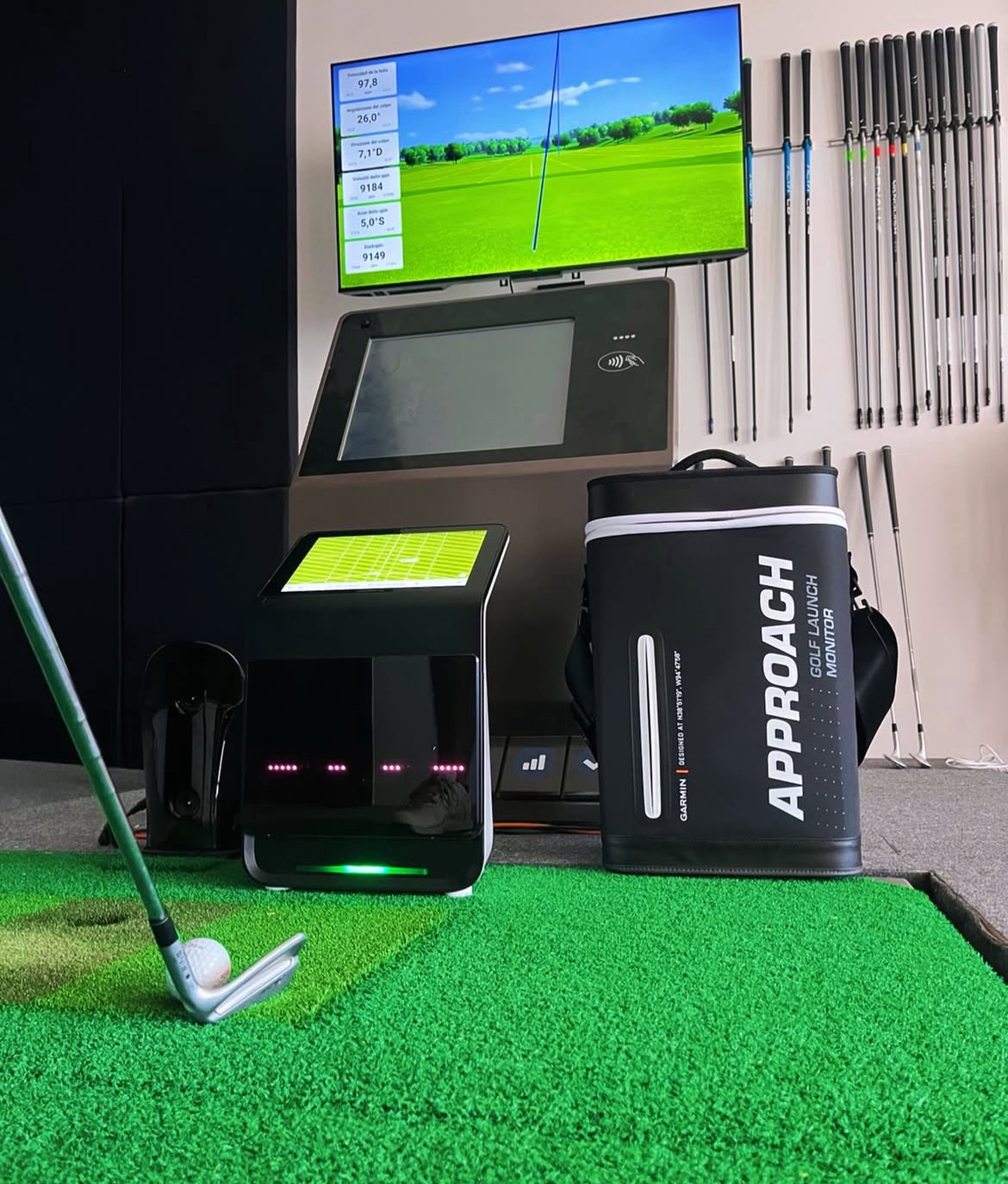 GARMIN APPROACH R50 PREMIUM GOLF LAUNCH MONITOR AND GOLF SIMULATOR_4