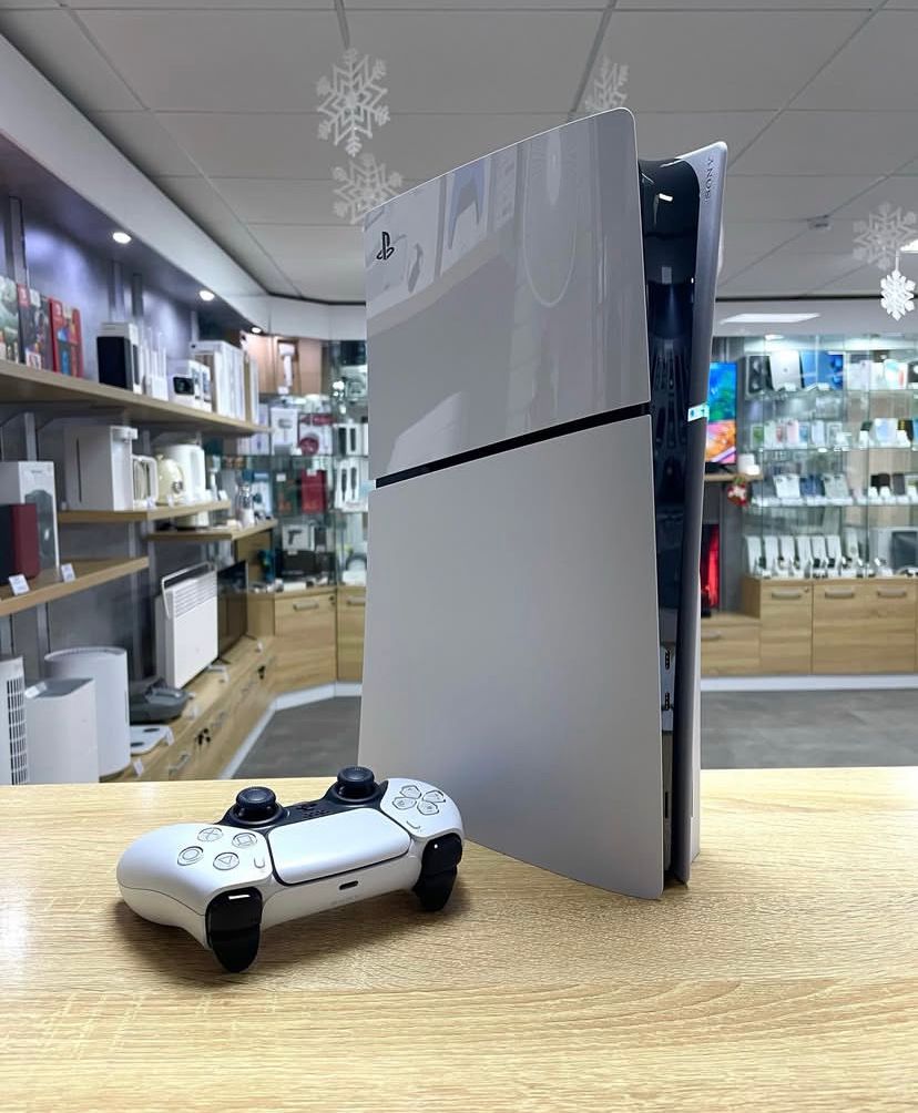 New Playstation 5 slim with 2 controller with free delivery_2