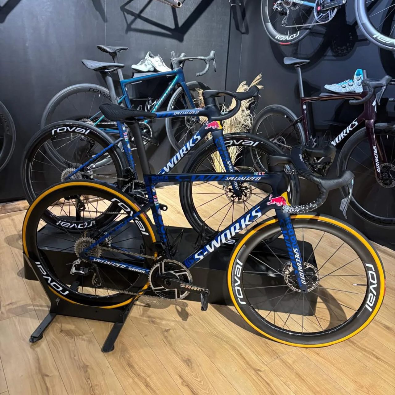 2026 Specialized S-works Tarmac Sl8 M Red Bull Limited Edition 52/500_2