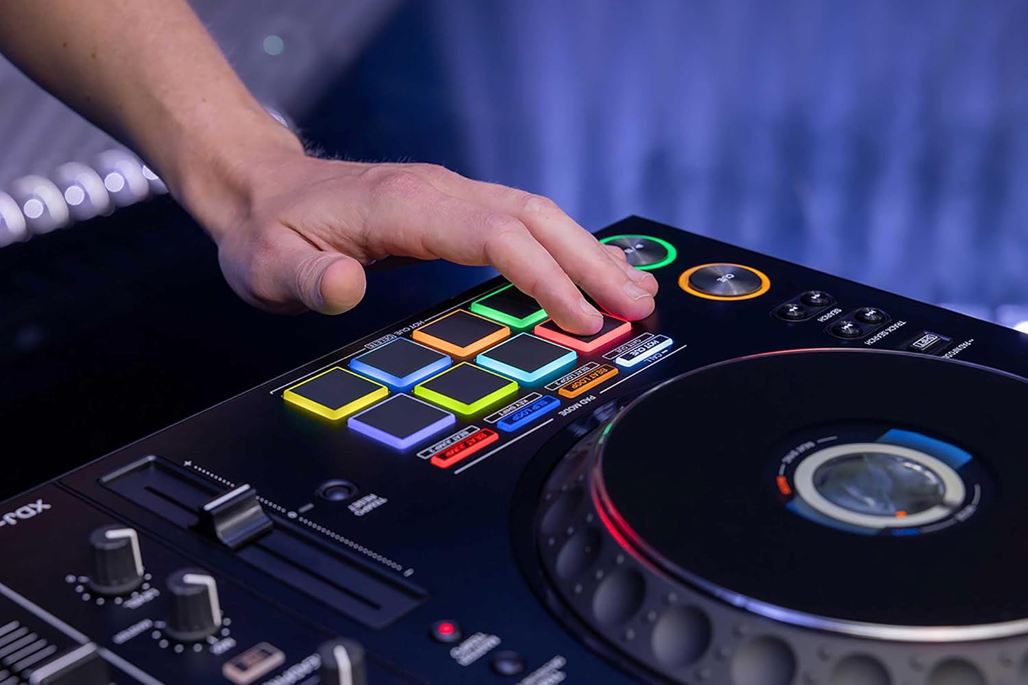 Pioneer DJ XDJ-AZ Professional 4-Deck All-in-One DJ System_3