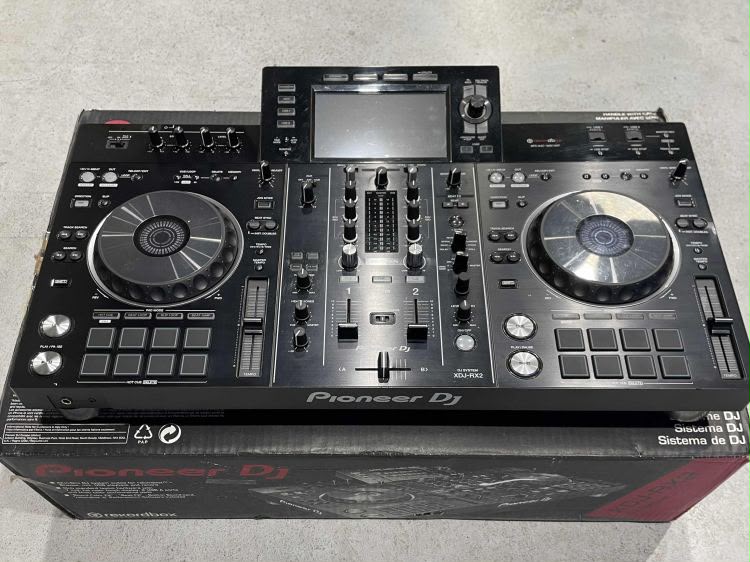 Pioneer XDJ-RX2 Professional Digital DJ System with Touchscreen_4
