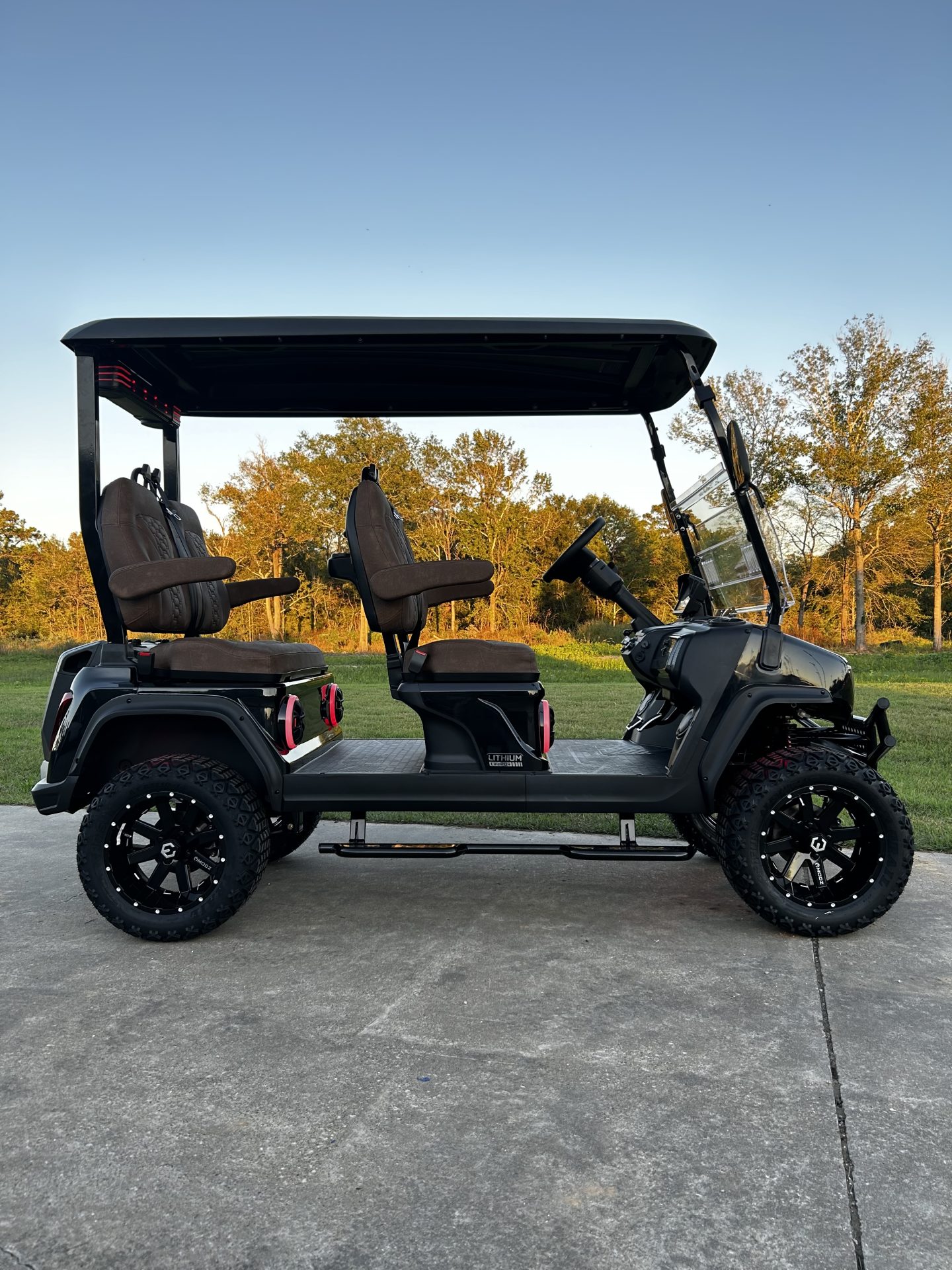Evolution d5 maverick 4 plus golf cart