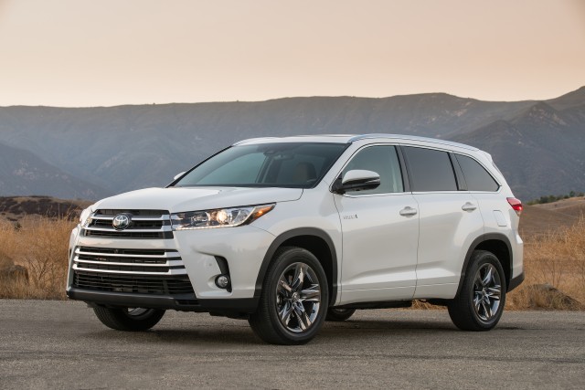The Toyota highlander 2017_4