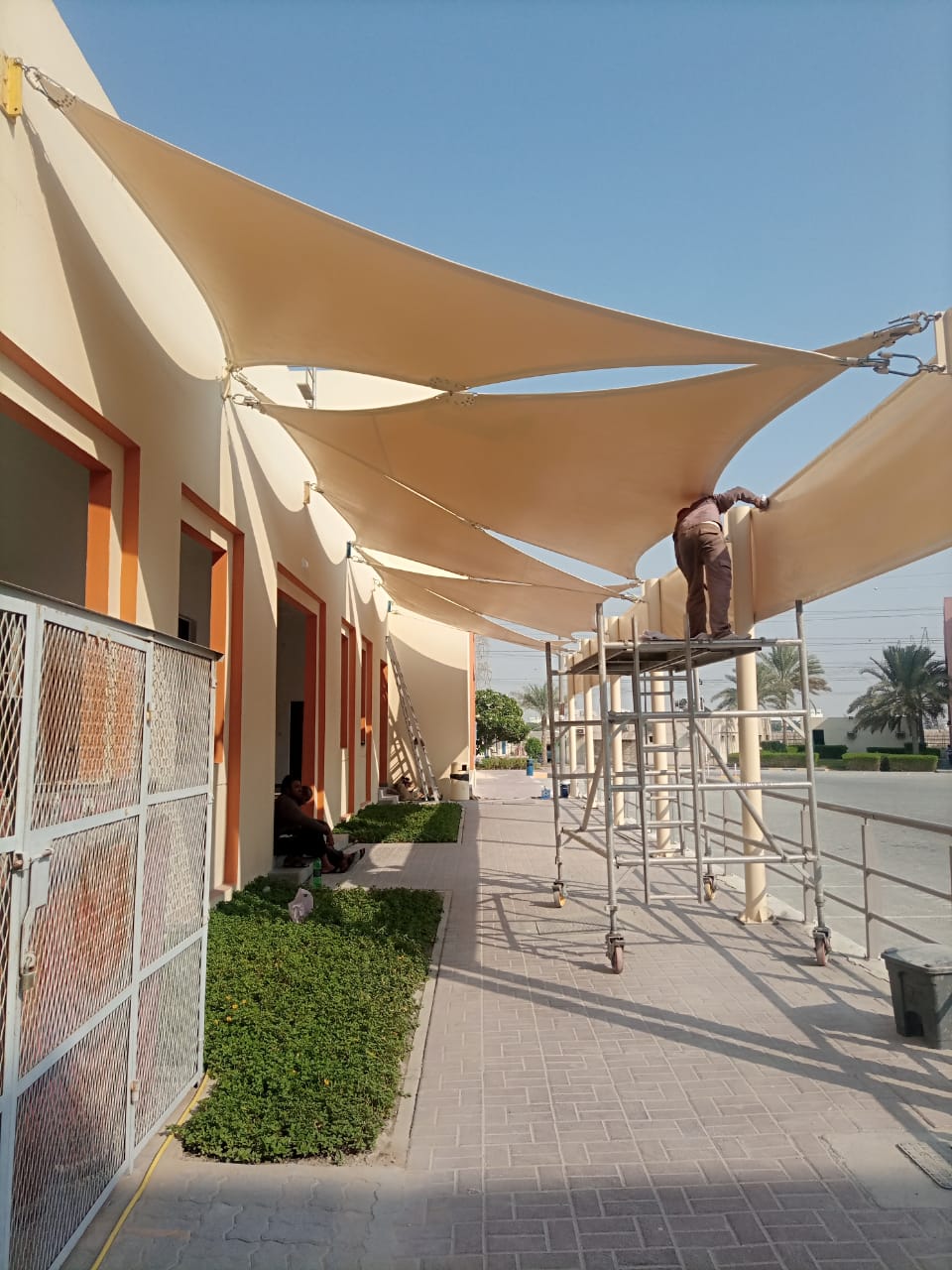 Car Parking Shades Suppliers_6