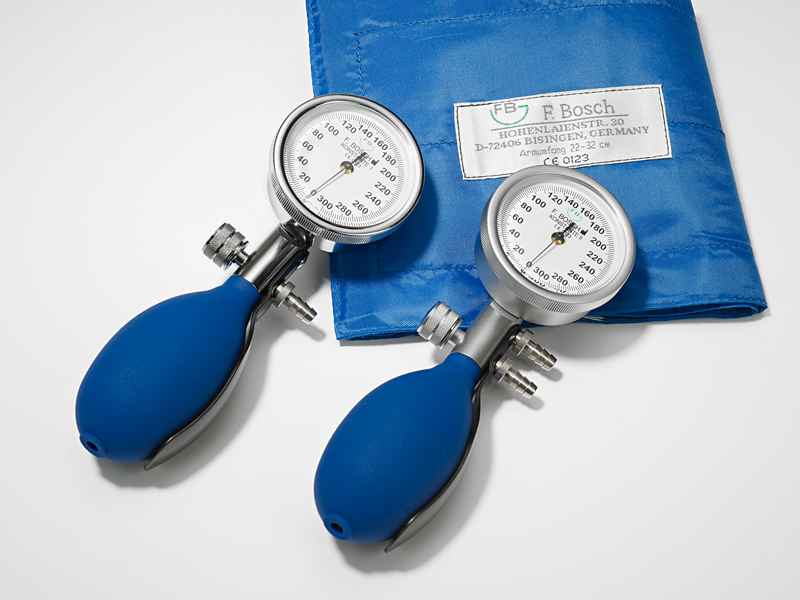 Konstante i and ii traditional sphygmomanometer with precise measurement technology